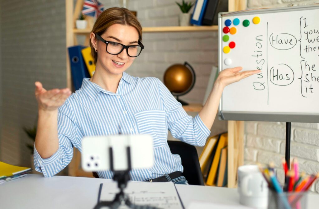 One to One Private Online Tutoring: Advantages & Disadvantages